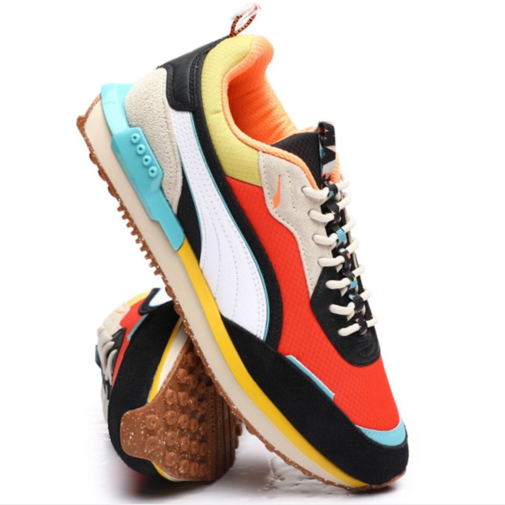 City Rider Hc Sneakers
by Puma
(New,without original box) - Picture 1 of 12